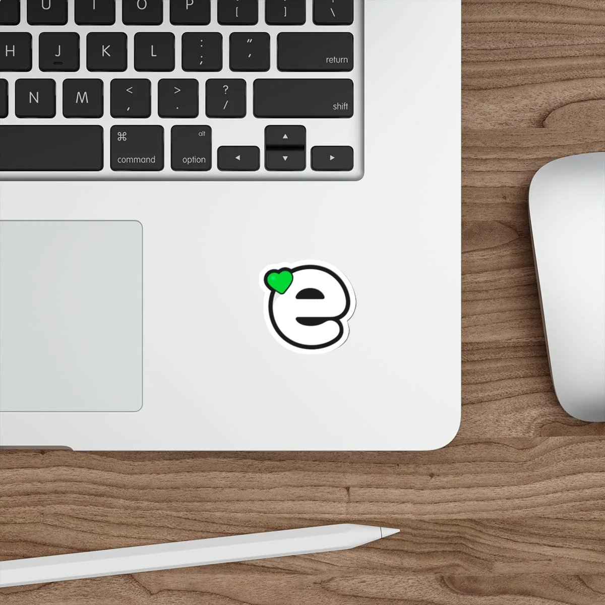 Round ente e sticker on a laptop